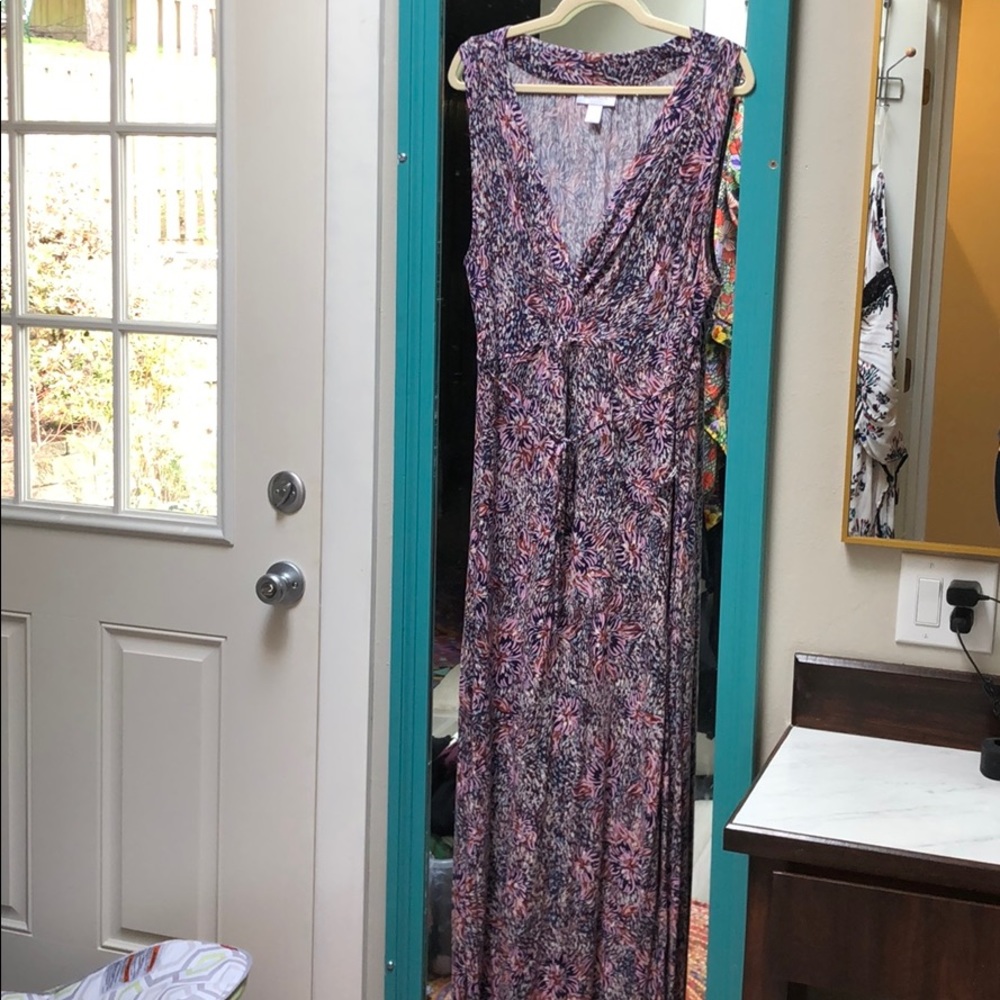 Maternity maxi dress